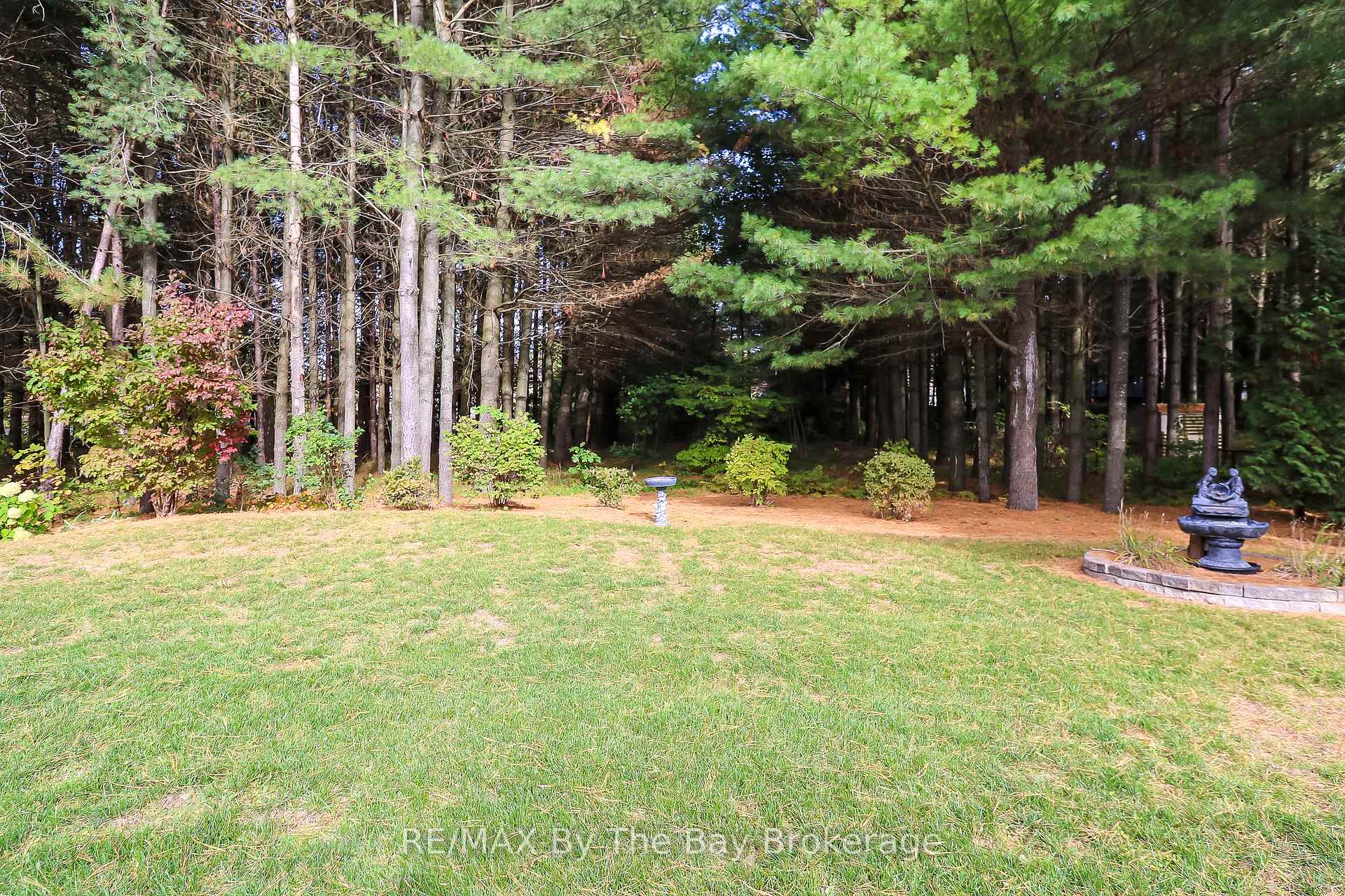 Photo 41 of 60 Martyn Drive, Wasaga Beach — HOMEH