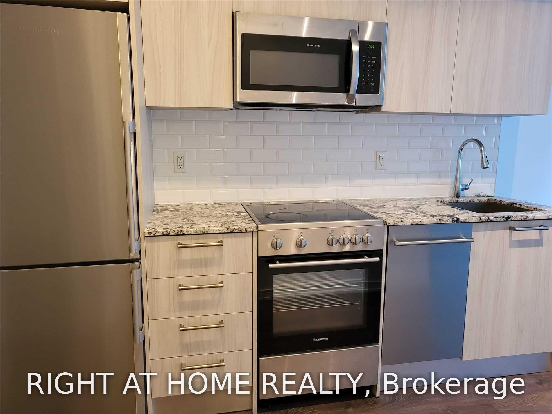 Photo 2 of Unit 207, 28 Wellesley Street E, Toronto, Church-Yonge Corridor — HOMEH
