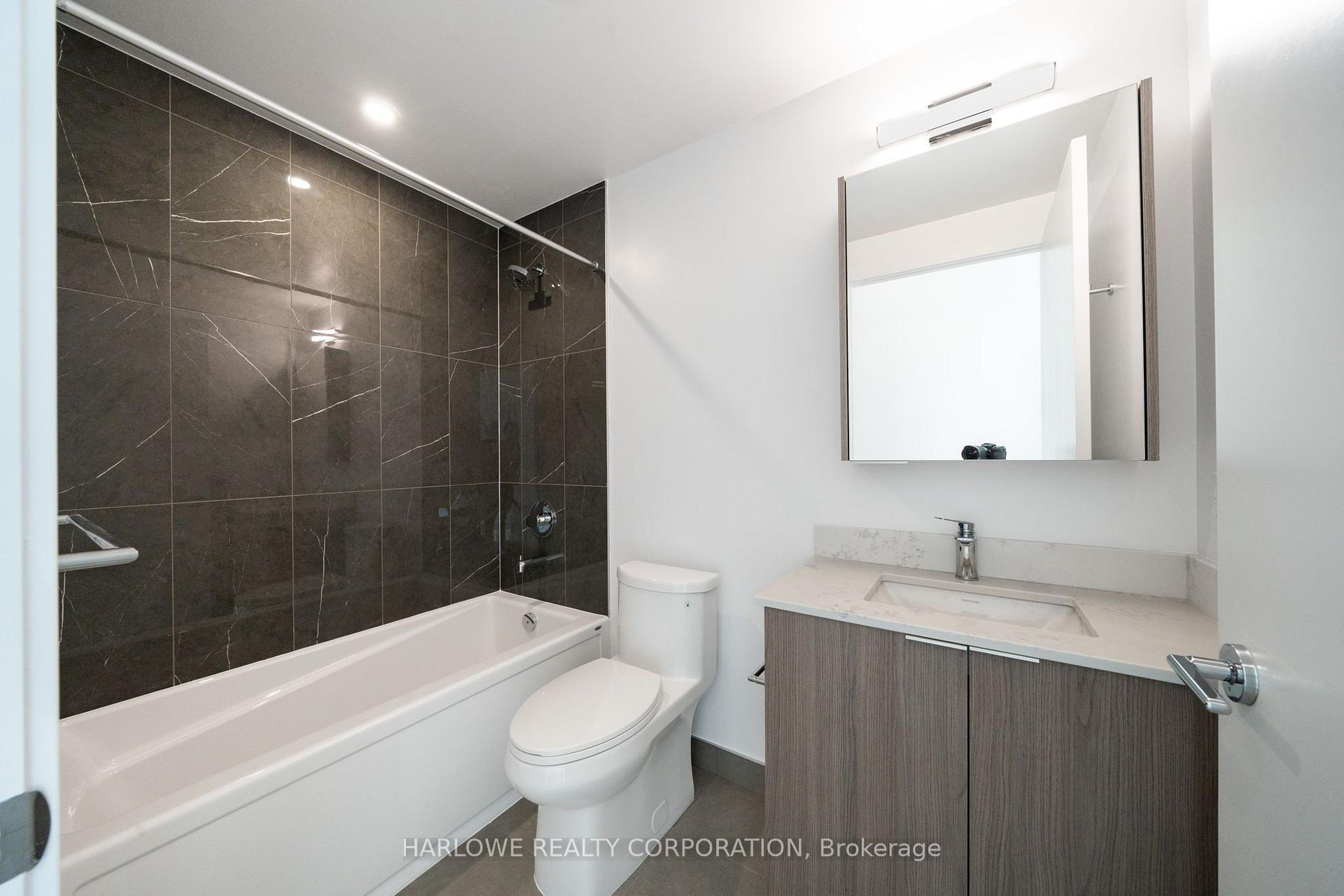 Photo 18 of Unit 644, 500 Upper Wellington Street, Hamilton, Centremount — HOMEH