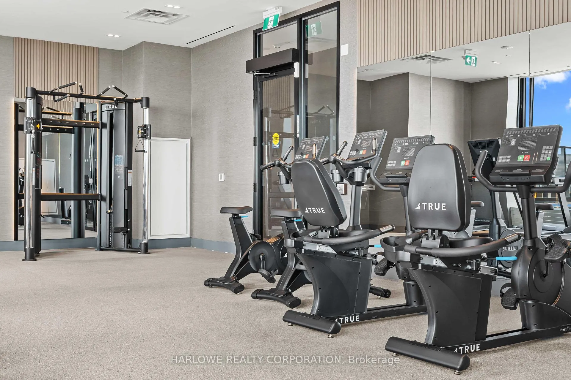 Photo 38 of Unit 644, 500 Upper Wellington Street, Hamilton, Centremount — HOMEH