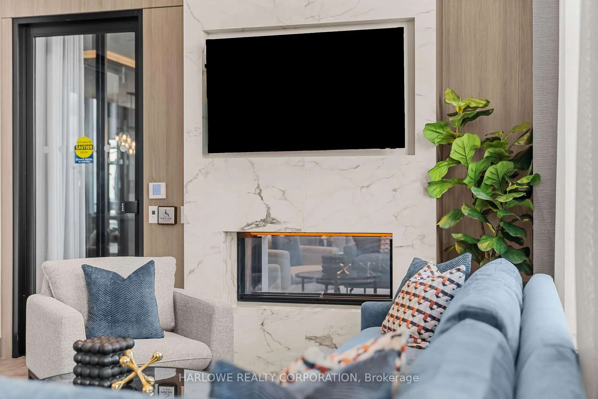 Photo 39 of Unit 644, 500 Upper Wellington Street, Hamilton, Centremount — HOMEH