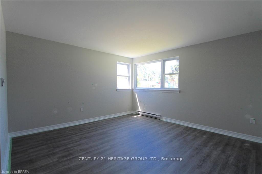 Photo 5 of Unit 7, 116 King Edward Avenue, London, South I — HOMEH
