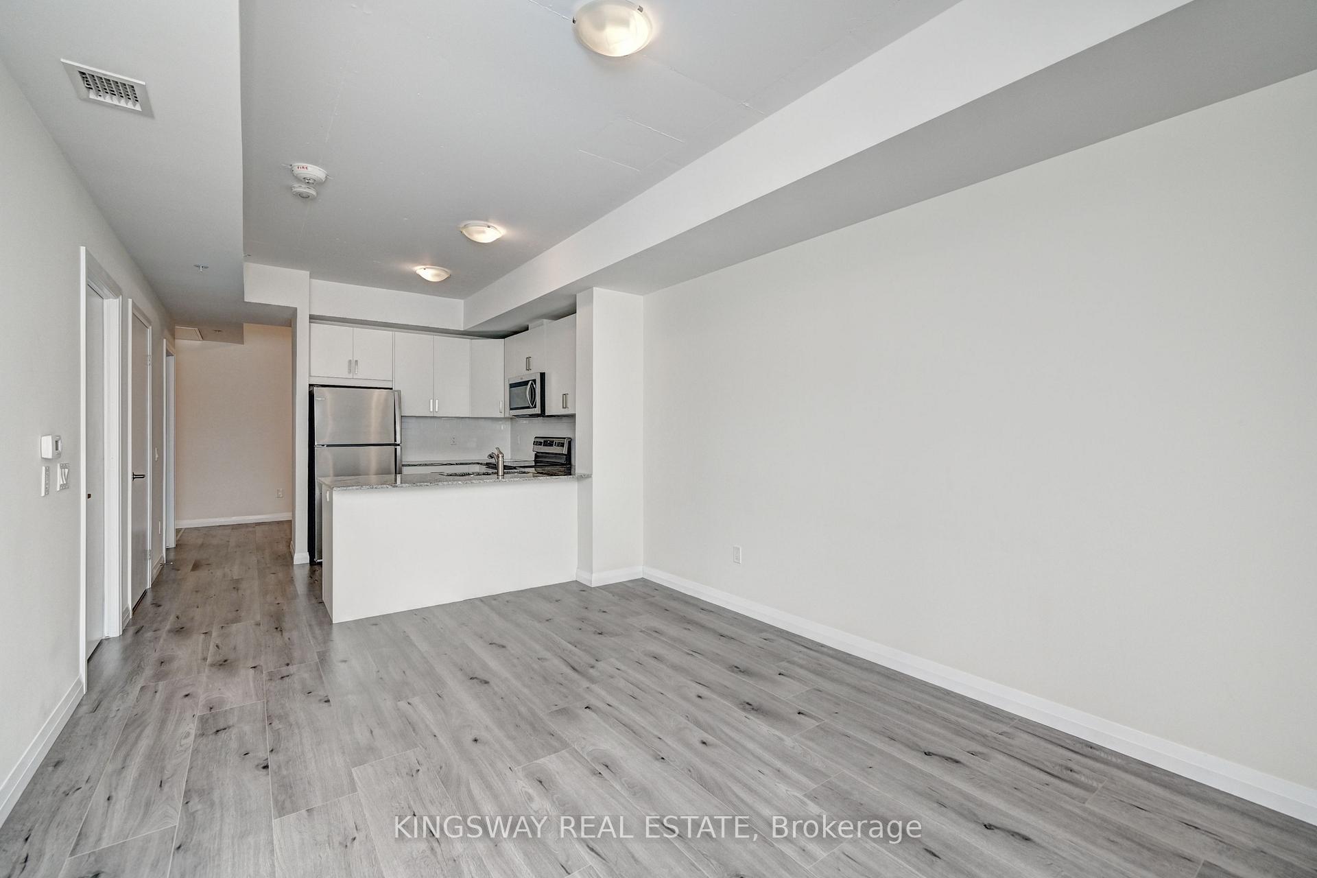 Photo 10 of Unit 801, 60 Charles Street W, Kitchener, City Commercial Core — HOMEH