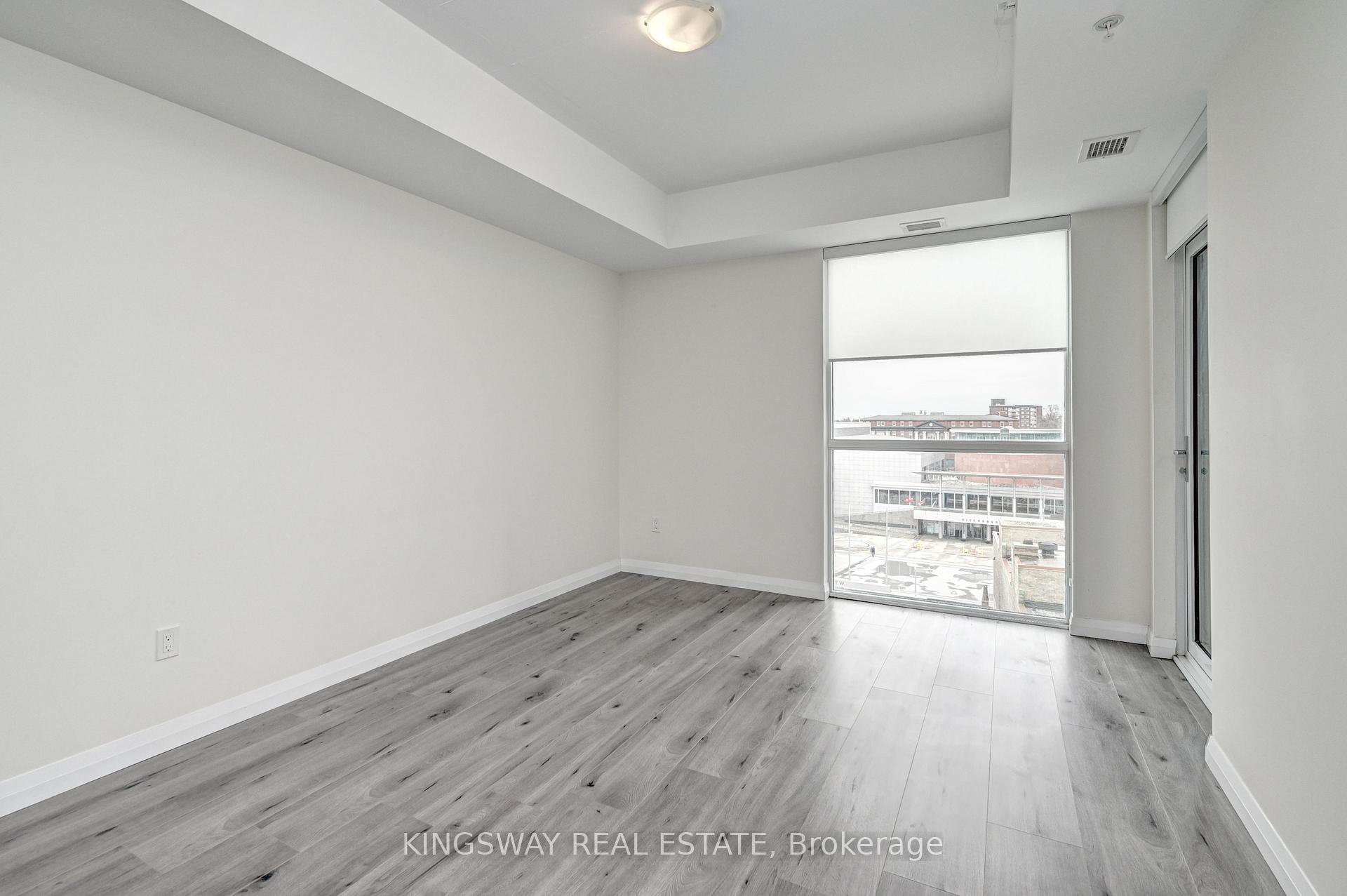 Photo 11 of Unit 801, 60 Charles Street W, Kitchener, City Commercial Core — HOMEH