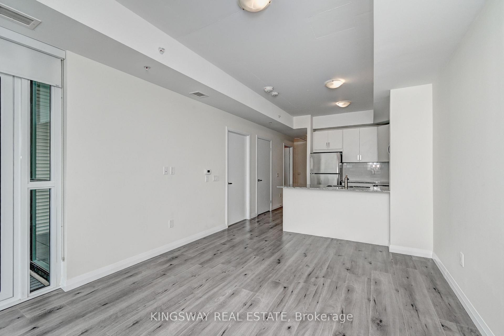 Photo 13 of Unit 801, 60 Charles Street W, Kitchener, City Commercial Core — HOMEH