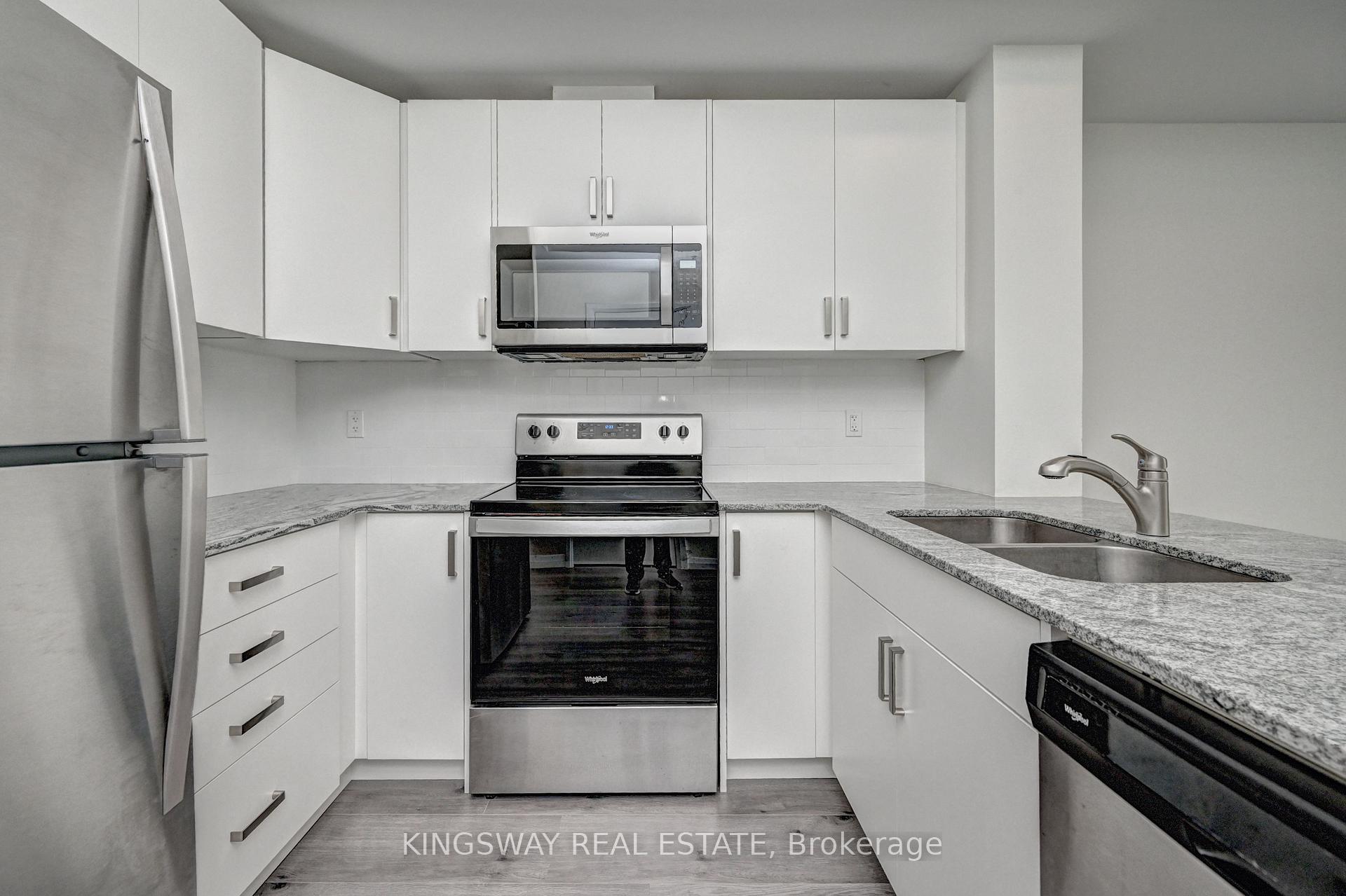 Photo 14 of Unit 801, 60 Charles Street W, Kitchener, City Commercial Core — HOMEH
