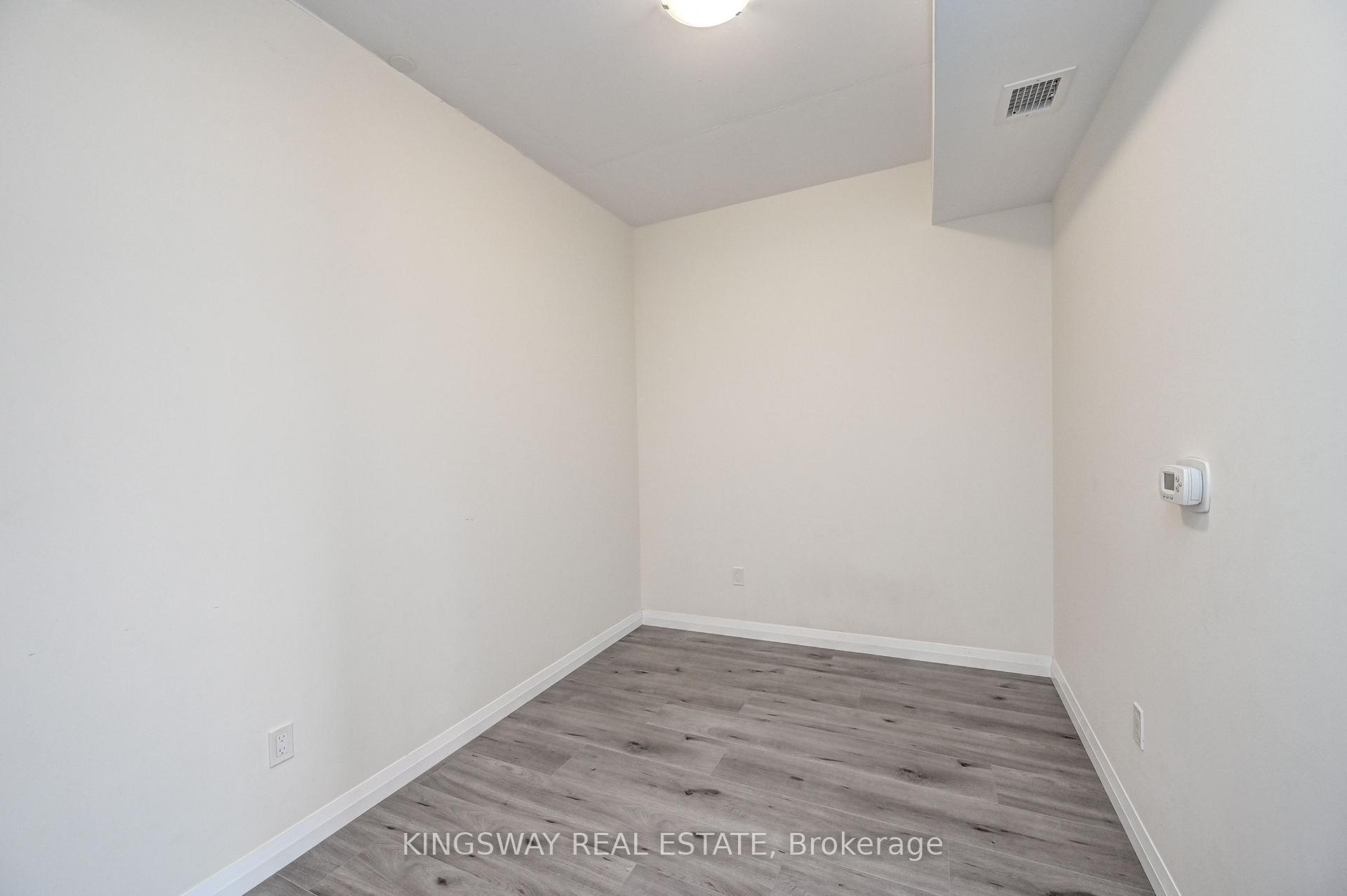 Photo 24 of Unit 801, 60 Charles Street W, Kitchener, City Commercial Core — HOMEH