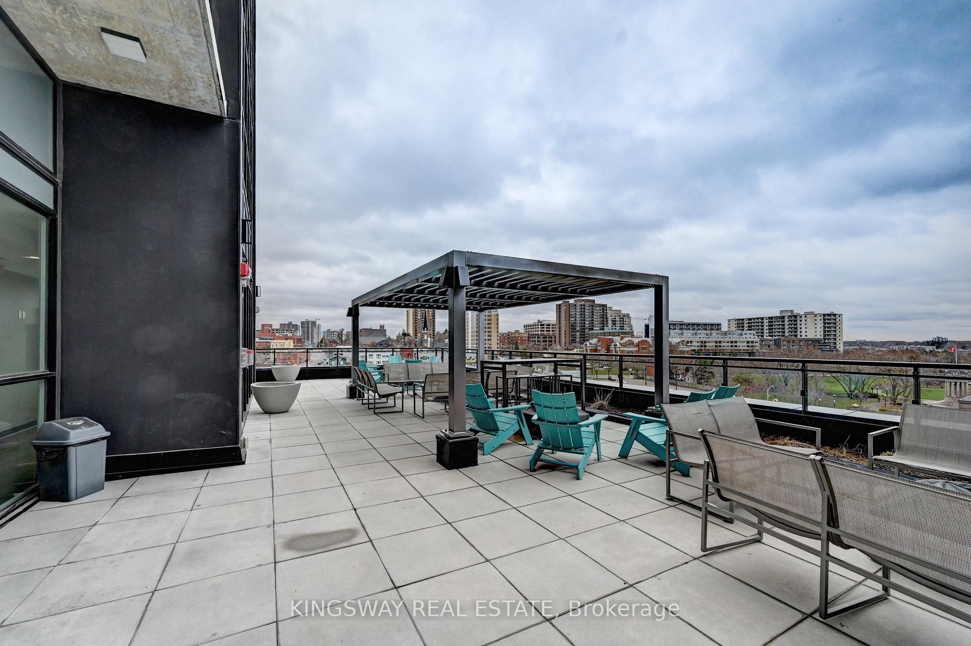 Photo 29 of Unit 801, 60 Charles Street W, Kitchener, City Commercial Core — HOMEH