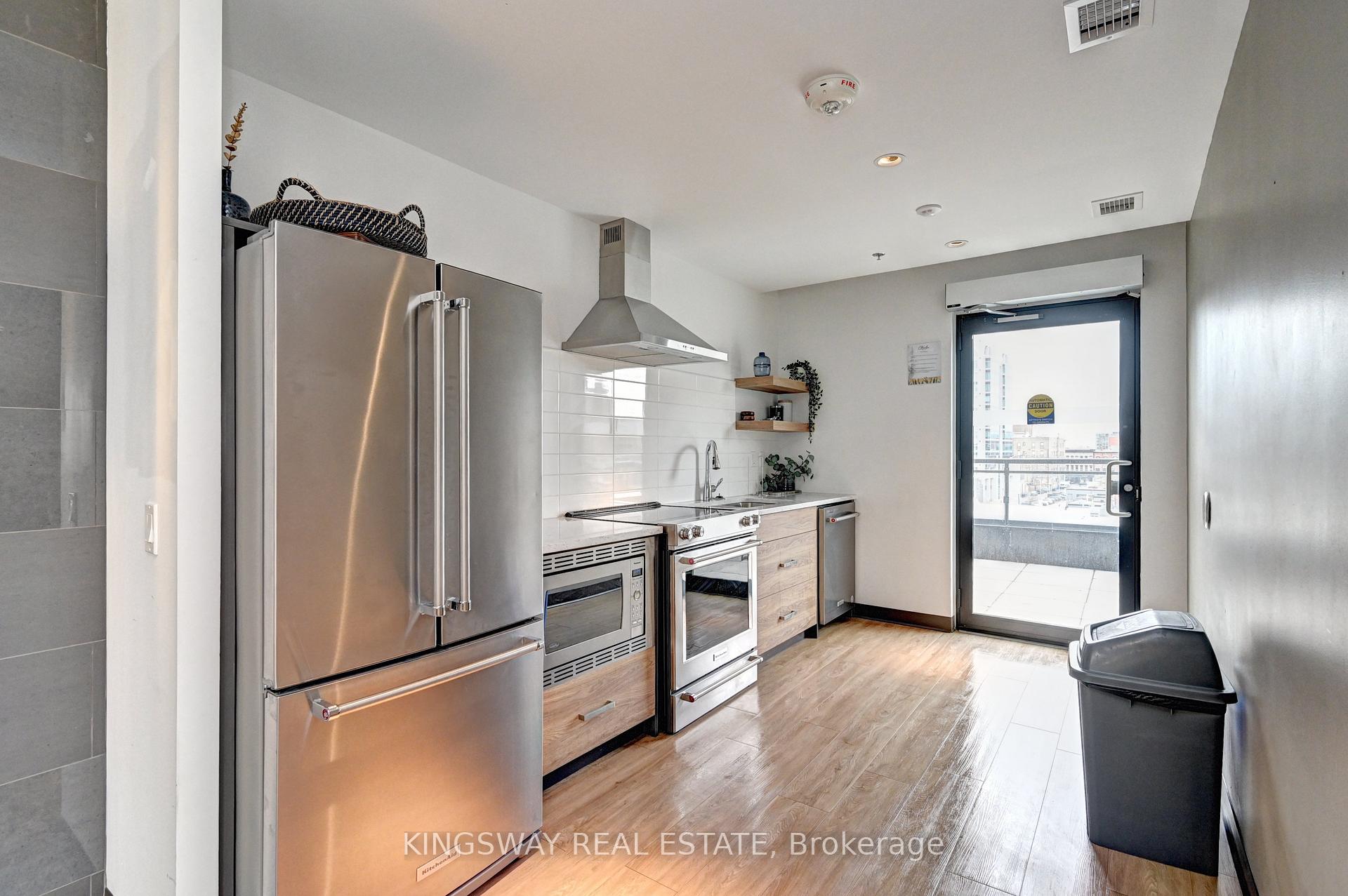 Photo 35 of Unit 801, 60 Charles Street W, Kitchener, City Commercial Core — HOMEH