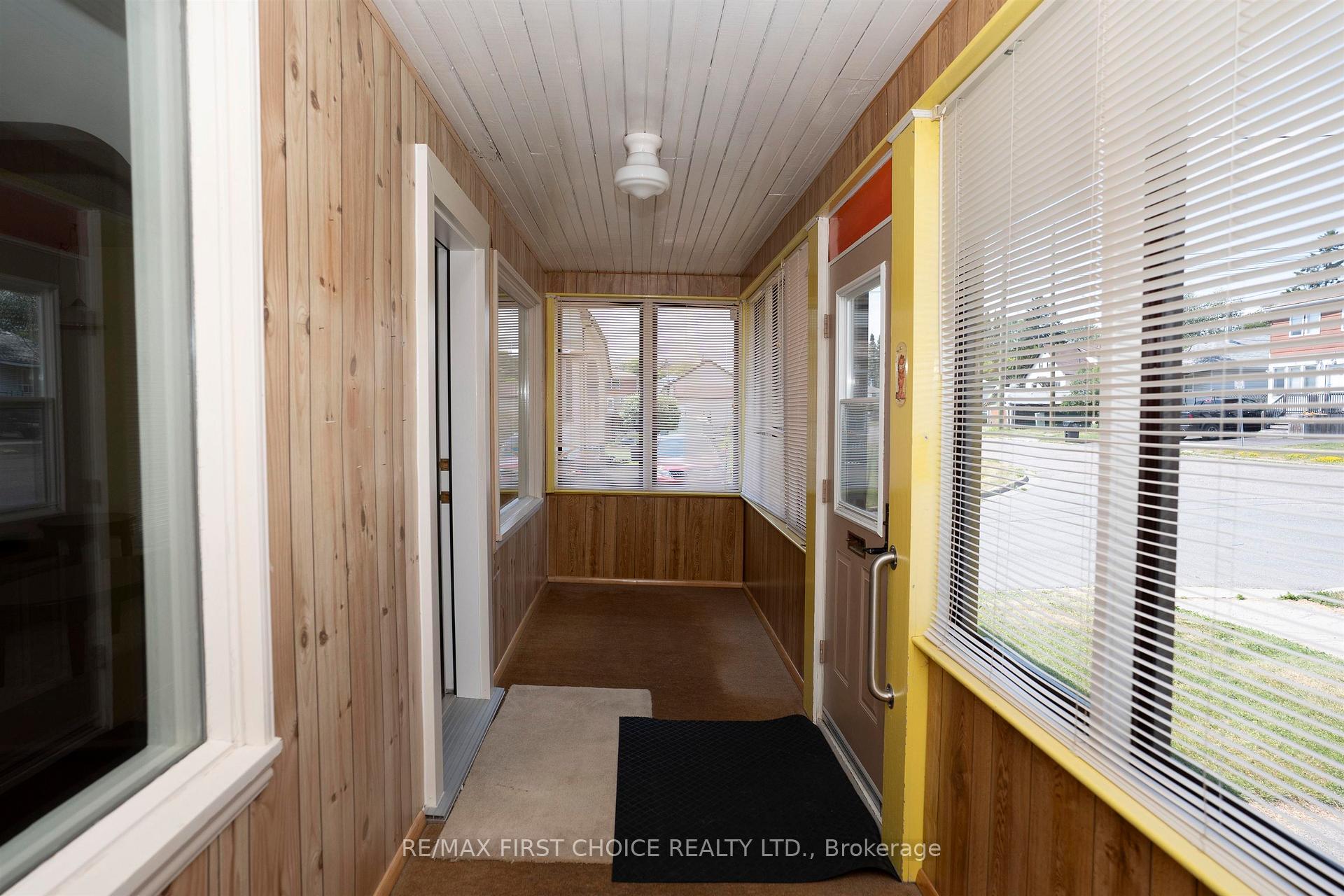 Photo 4 of 367 Markland St, Thunder Bay, Court / Cumberland — HOMEH