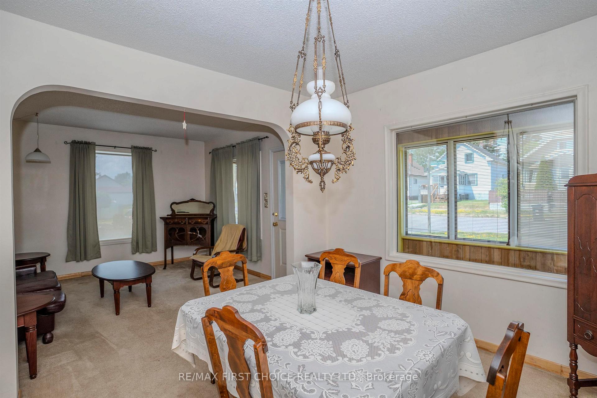 Photo 10 of 367 Markland St, Thunder Bay, Court / Cumberland — HOMEH