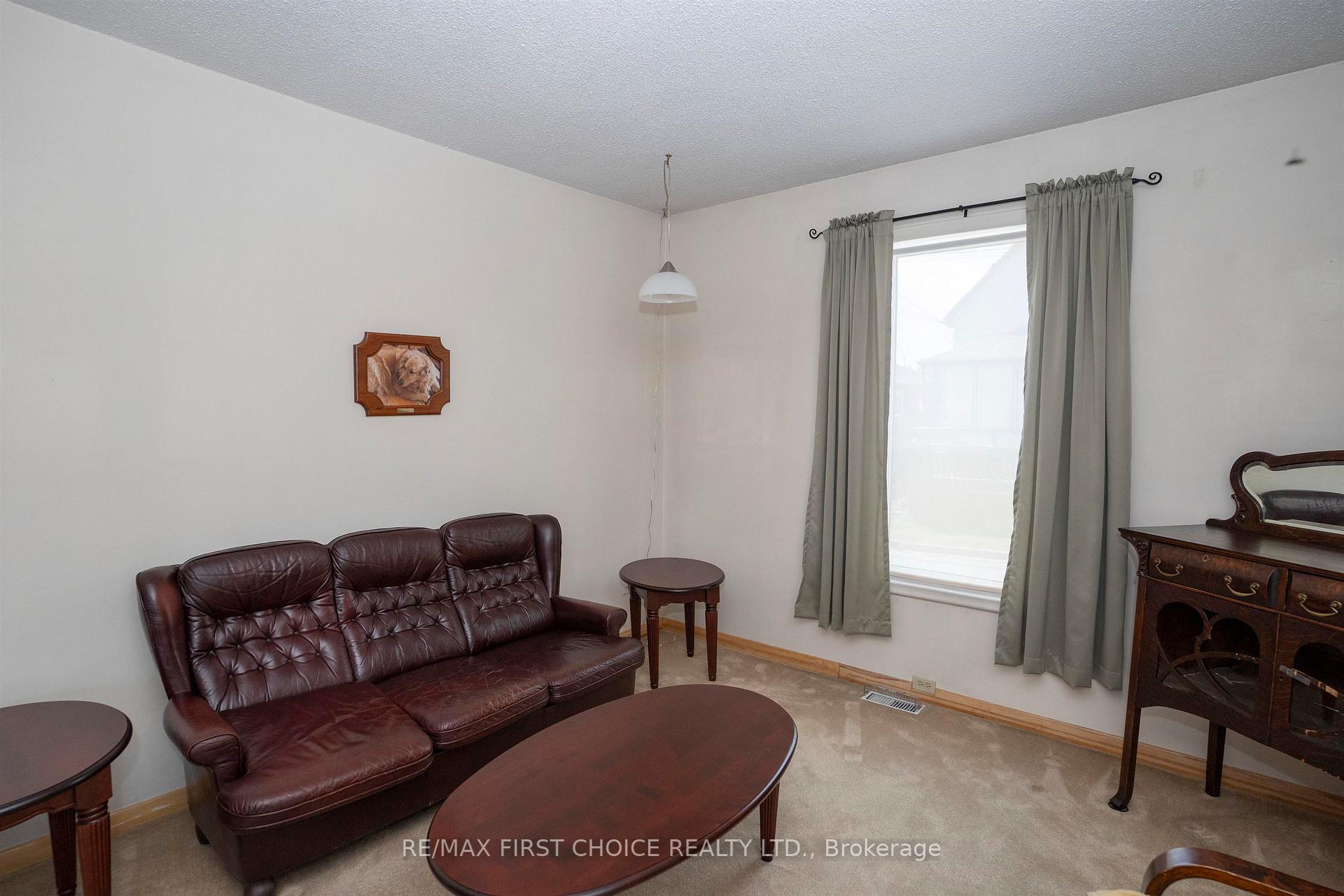 Photo 13 of 367 Markland St, Thunder Bay, Court / Cumberland — HOMEH