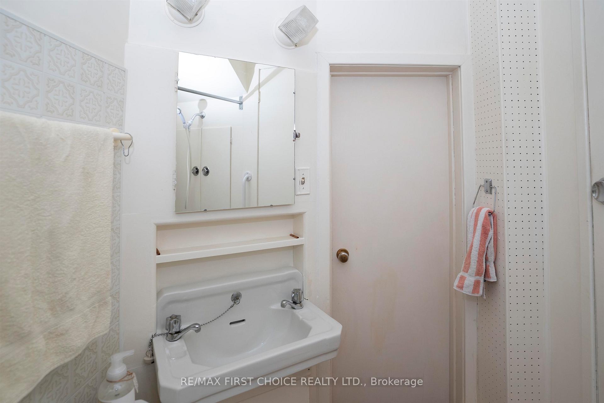 Photo 14 of 367 Markland St, Thunder Bay, Court / Cumberland — HOMEH
