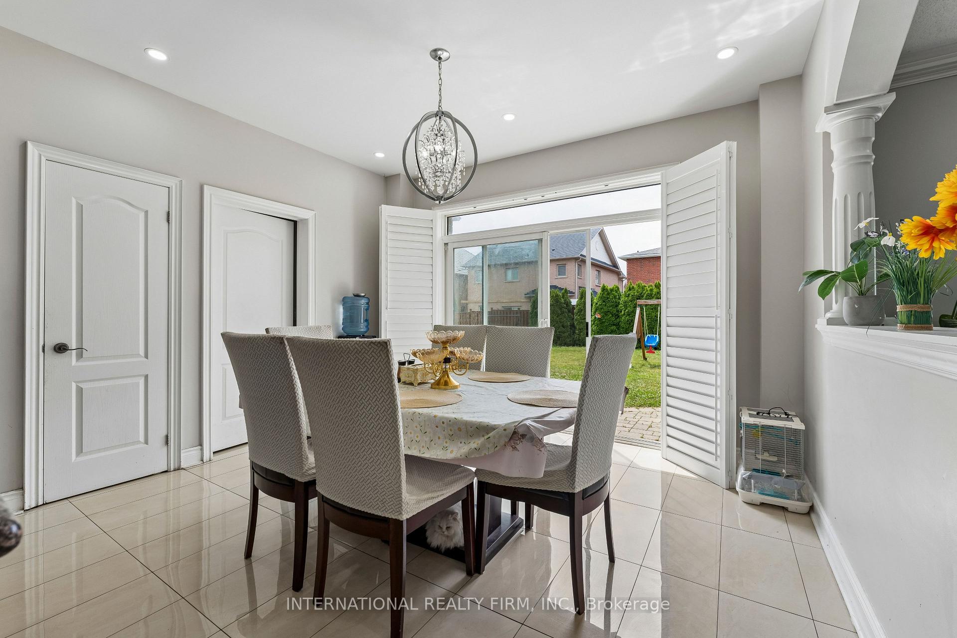 Photo 10 of 8 Redwillow Road, Brampton, Bram East — HOMEH