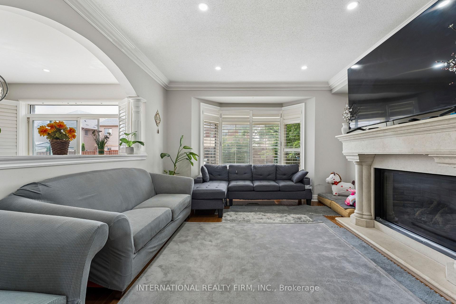 Photo 13 of 8 Redwillow Road, Brampton, Bram East — HOMEH