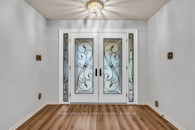 Photo 4 of 2529 Claymore Crescent, Mississauga, Erindale — HOMEH