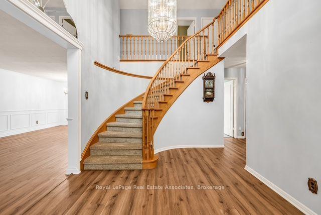 Photo 8 of 2529 Claymore Crescent, Mississauga, Erindale — HOMEH
