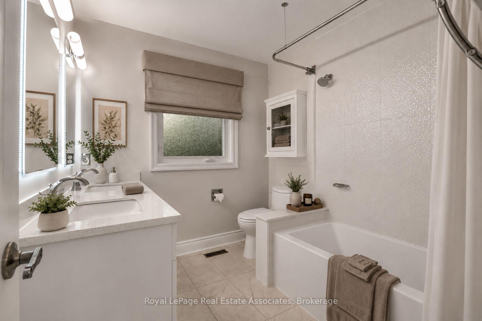 Photo 43 of 2529 Claymore Crescent, Mississauga, Erindale — HOMEH