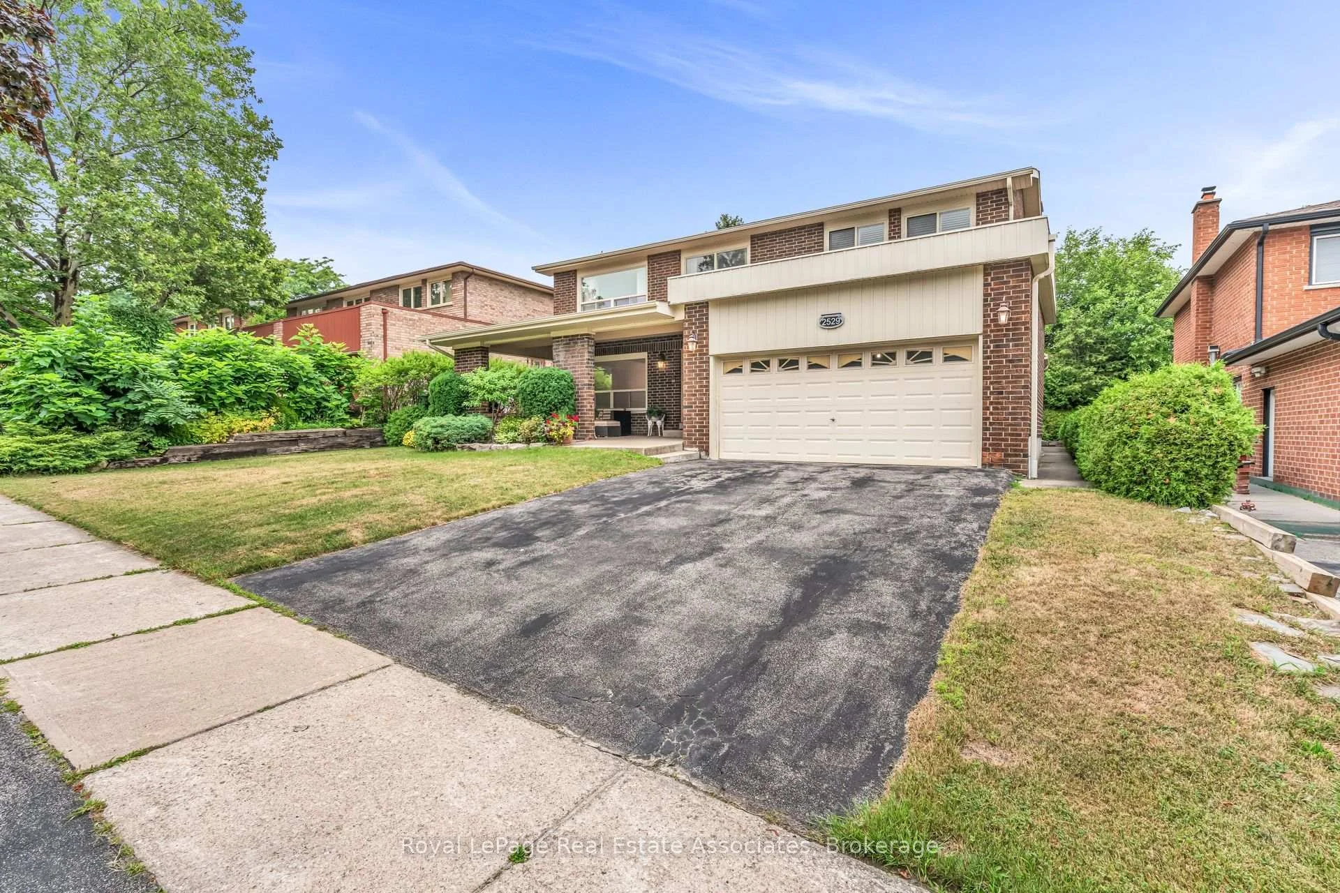 Photo 12 of 2529 Claymore Crescent, Mississauga, Erindale — HOMEH
