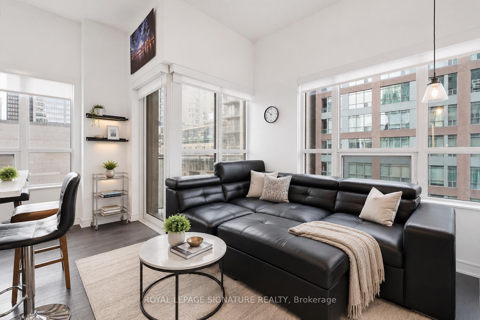 Photo 5 of Unit 1503, 88 Scott Street, Toronto, Church-Yonge Corridor — HOMEH