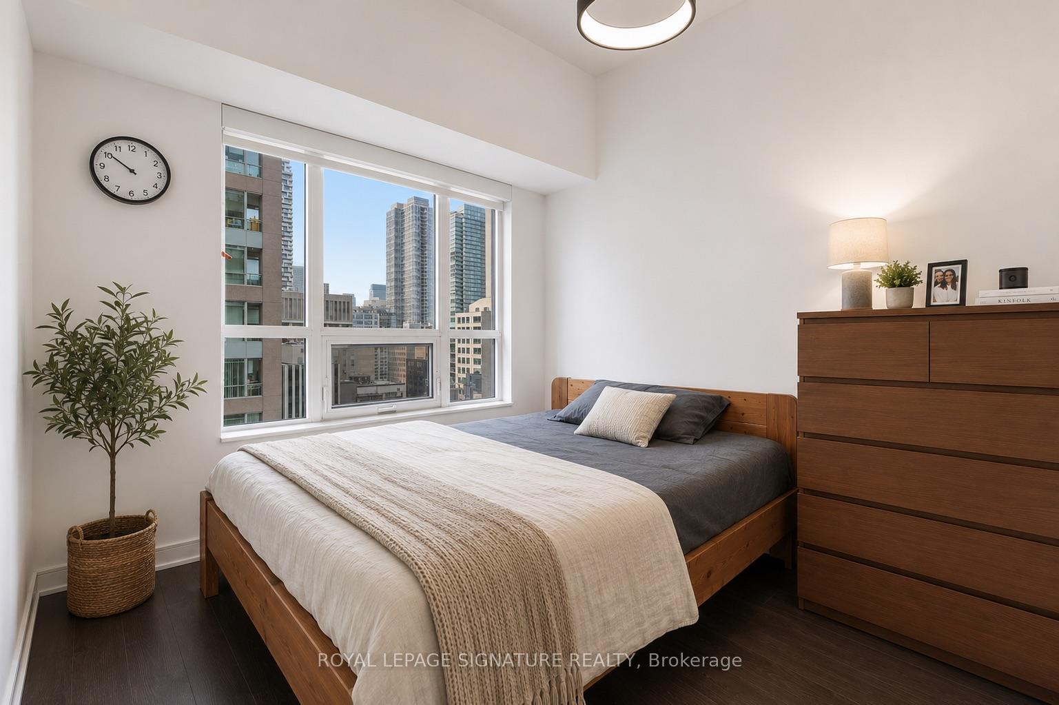 Photo 7 of Unit 1503, 88 Scott Street, Toronto, Church-Yonge Corridor — HOMEH