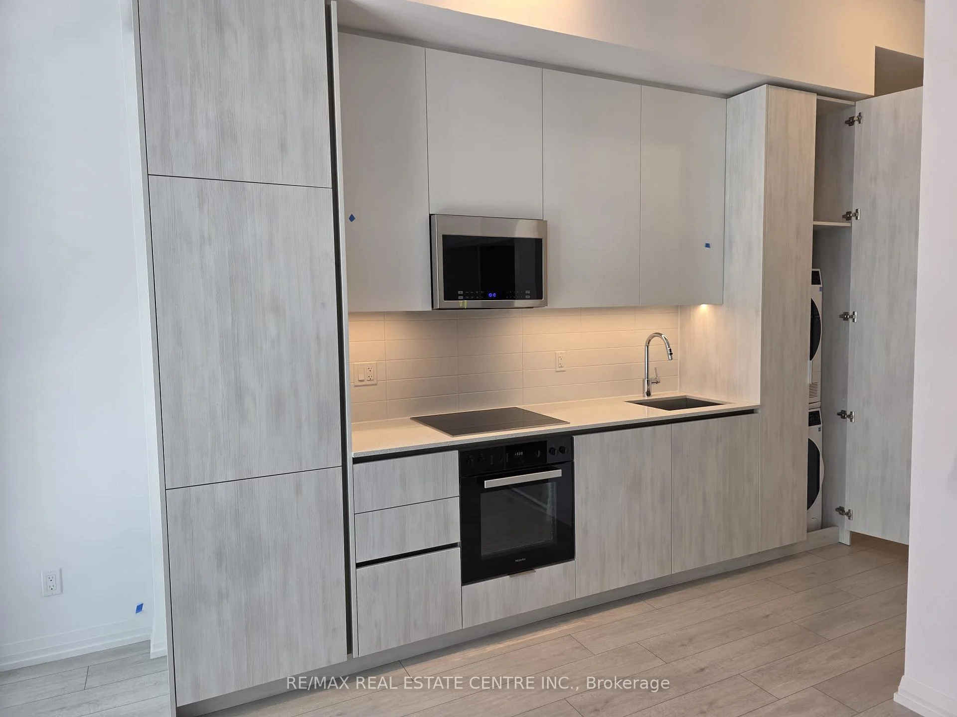 Photo 12 of Unit 1201, 400 King Street W, Toronto, Waterfront Communities — HOMEH