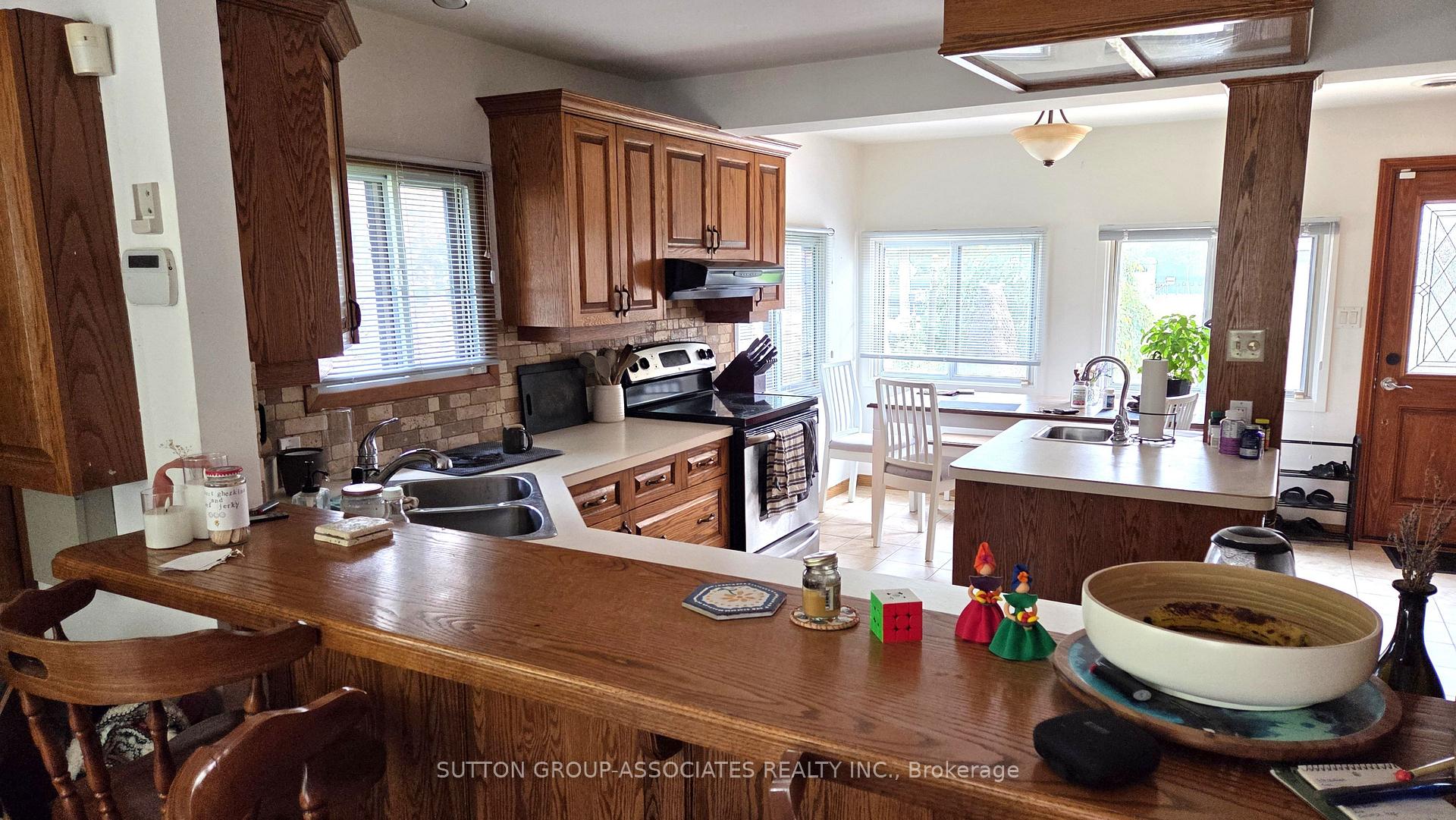 Photo 8 of 1099 Poplar Drive, Innisfil, Gilford — HOMEH
