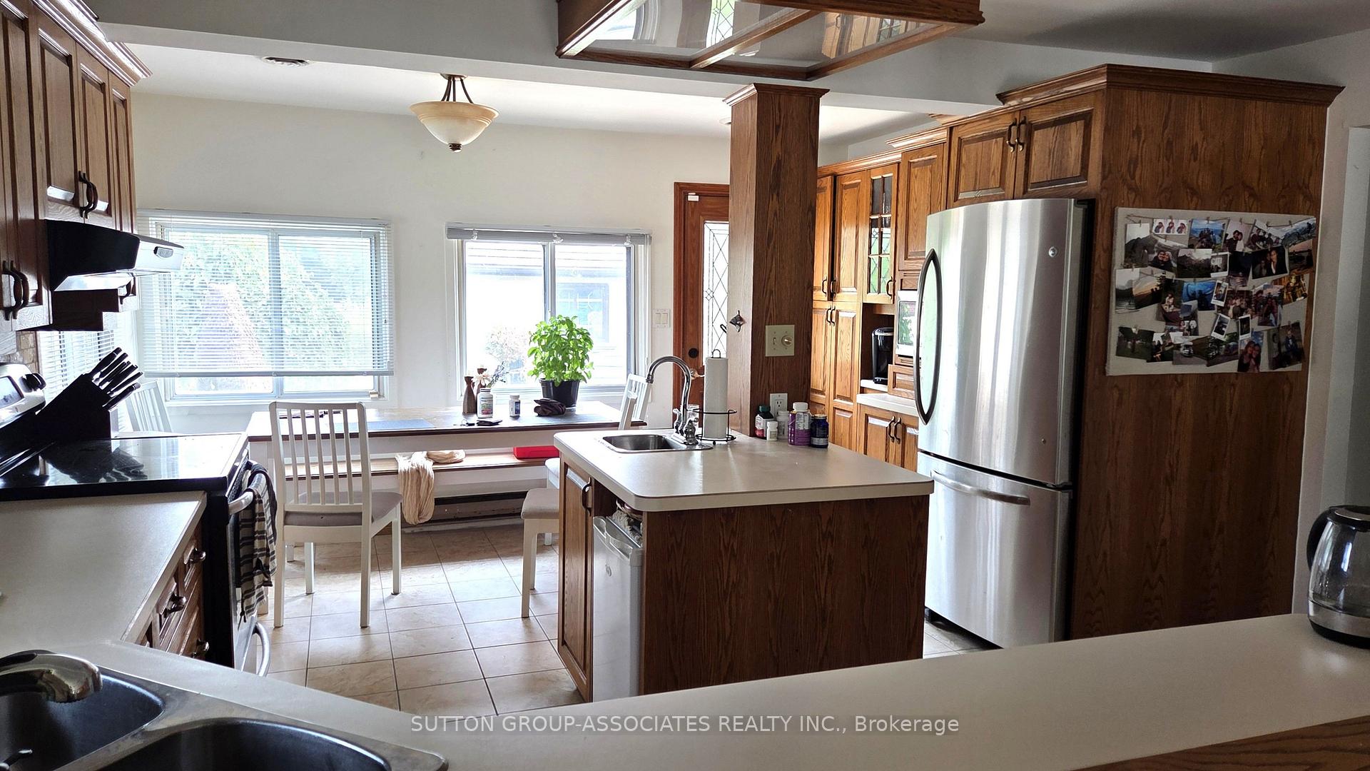 Photo 9 of 1099 Poplar Drive, Innisfil, Gilford — HOMEH