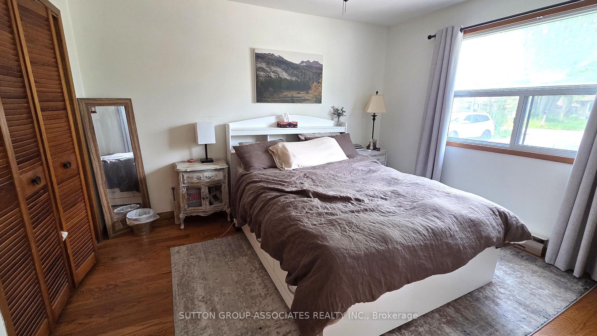 Photo 10 of 1099 Poplar Drive, Innisfil, Gilford — HOMEH