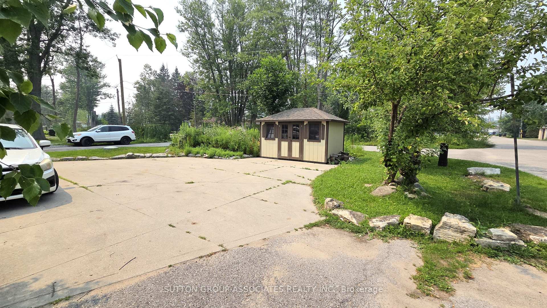 Photo 16 of 1099 Poplar Drive, Innisfil, Gilford — HOMEH