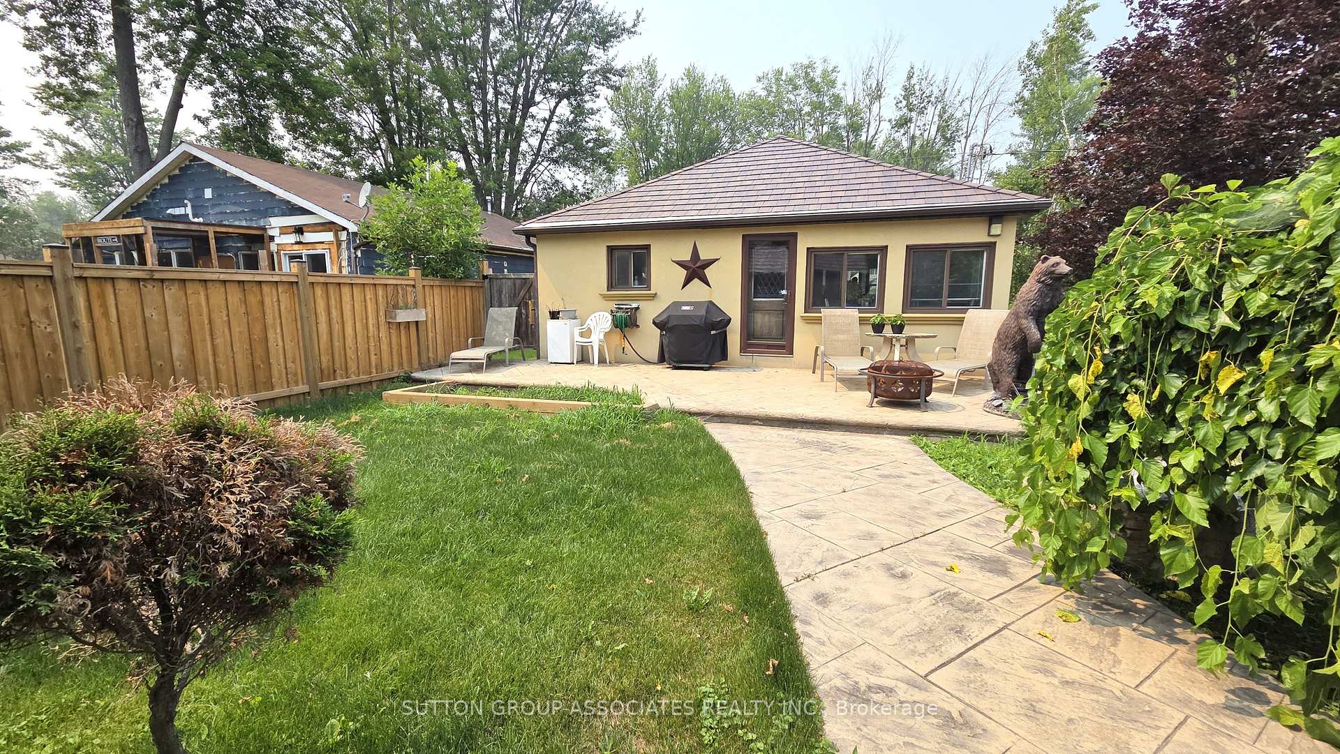 Photo 20 of 1099 Poplar Drive, Innisfil, Gilford — HOMEH