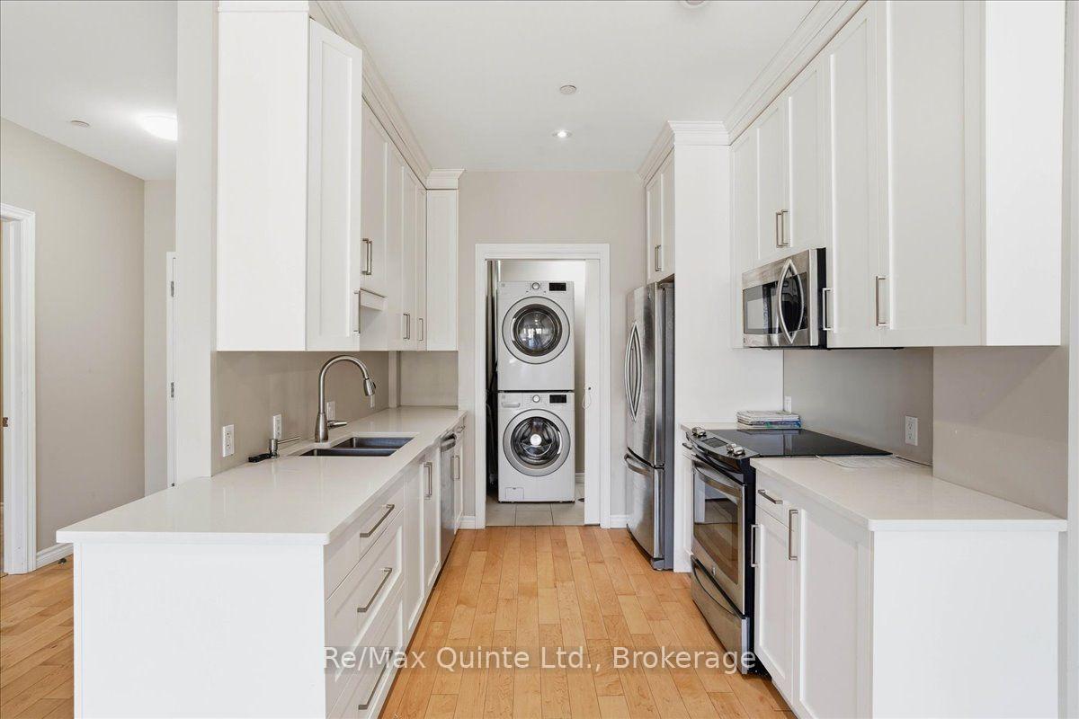 Photo 4 of Unit 2, 199 Front Street, Belleville, Belleville Ward — HOMEH