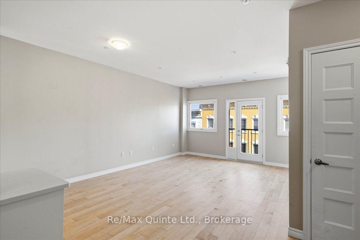 Photo 7 of Unit 2, 199 Front Street, Belleville, Belleville Ward — HOMEH