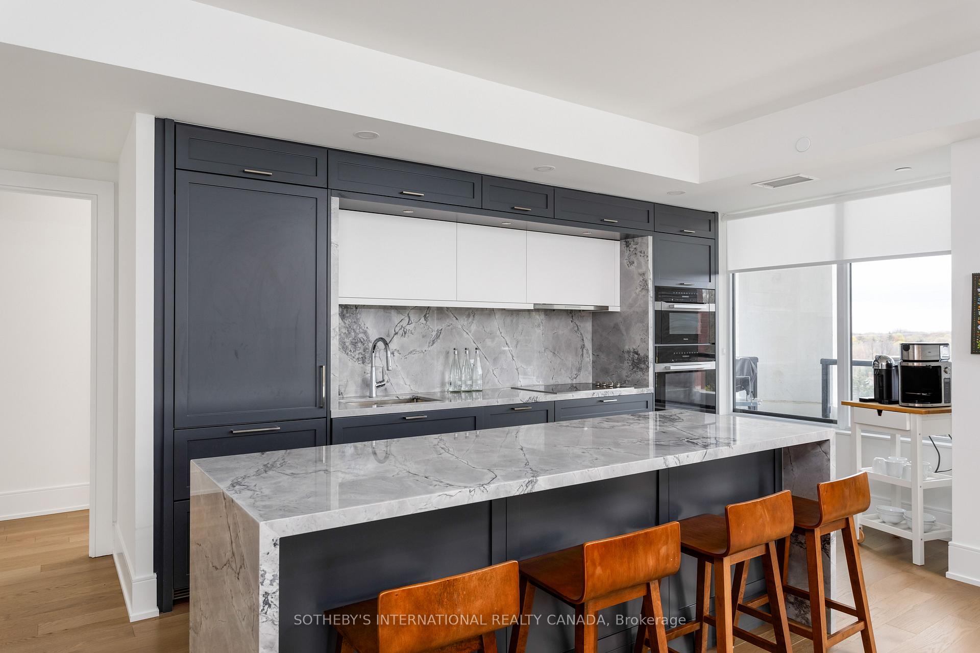 Photo 6 of Unit 609, 259 The Kingsway, Etobicoke, Kingsway South — HOMEH