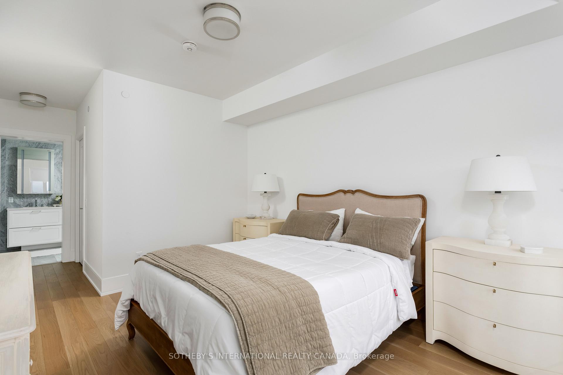 Photo 19 of Unit 609, 259 The Kingsway, Etobicoke, Kingsway South — HOMEH