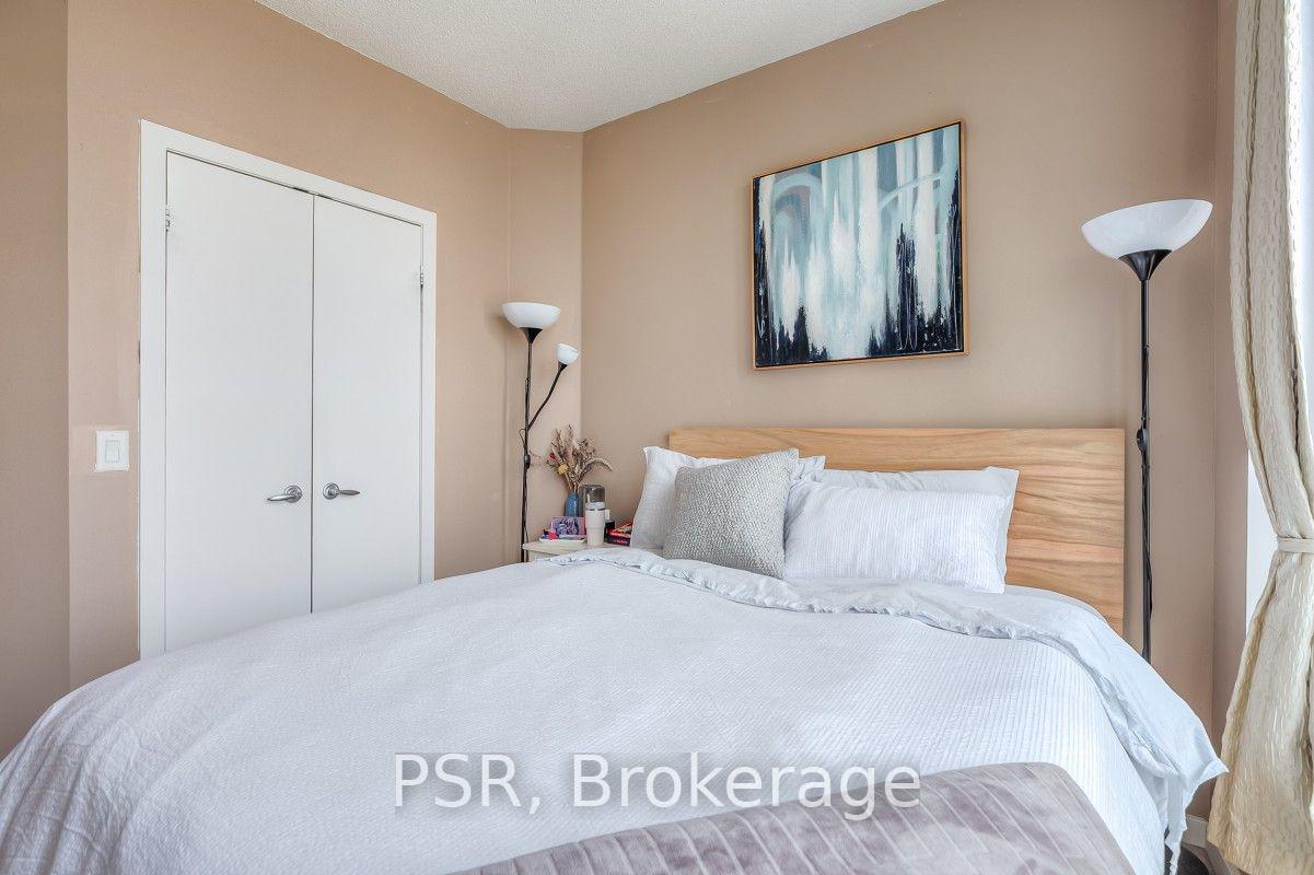 Photo 12 of Unit 13, 208 Queens Quay West, Toronto, Waterfront Communities — HOMEH