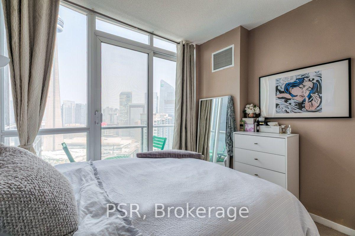 Photo 13 of Unit 13, 208 Queens Quay West, Toronto, Waterfront Communities — HOMEH