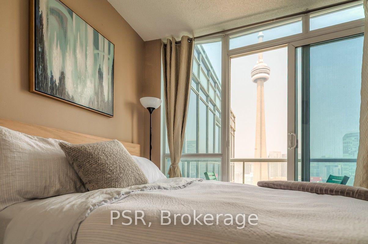 Photo 14 of Unit 13, 208 Queens Quay West, Toronto, Waterfront Communities — HOMEH