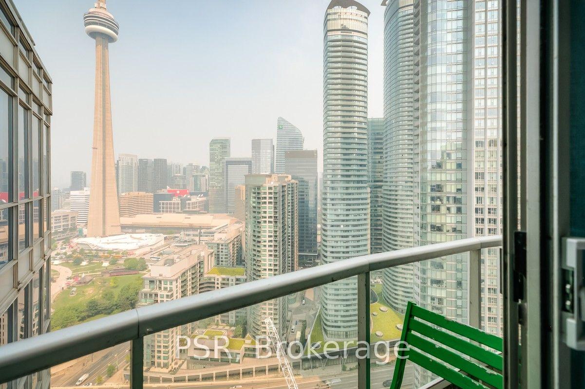 Photo 15 of Unit 13, 208 Queens Quay West, Toronto, Waterfront Communities — HOMEH
