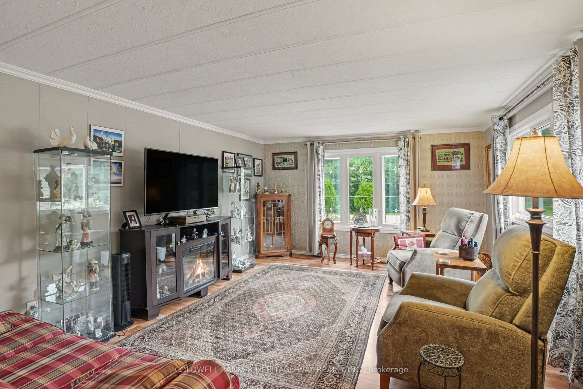 Photo 7 of 11 Oakwood Street, Beckwith, Beckwith Twp — HOMEH