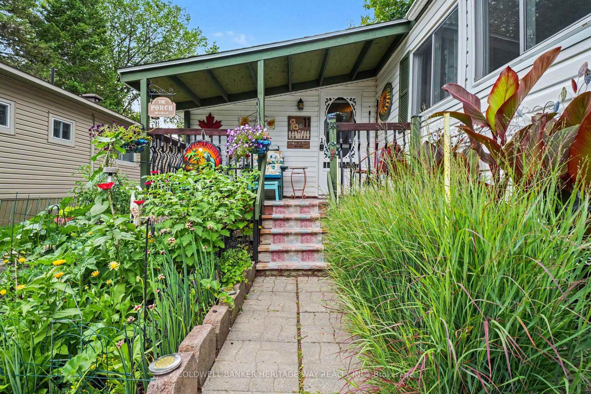 Photo 27 of 11 Oakwood Street, Beckwith, Beckwith Twp — HOMEH