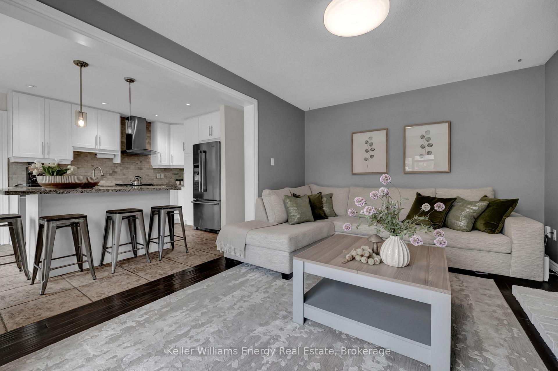 Photo 5 of 25 Fieldview Crescent, Whitby, Blue Grass Meadows — HOMEH