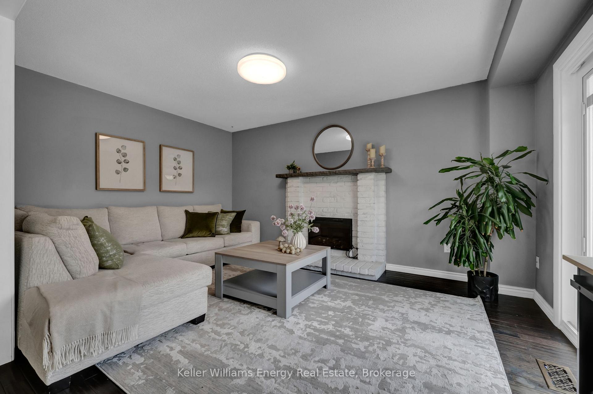 Photo 7 of 25 Fieldview Crescent, Whitby, Blue Grass Meadows — HOMEH