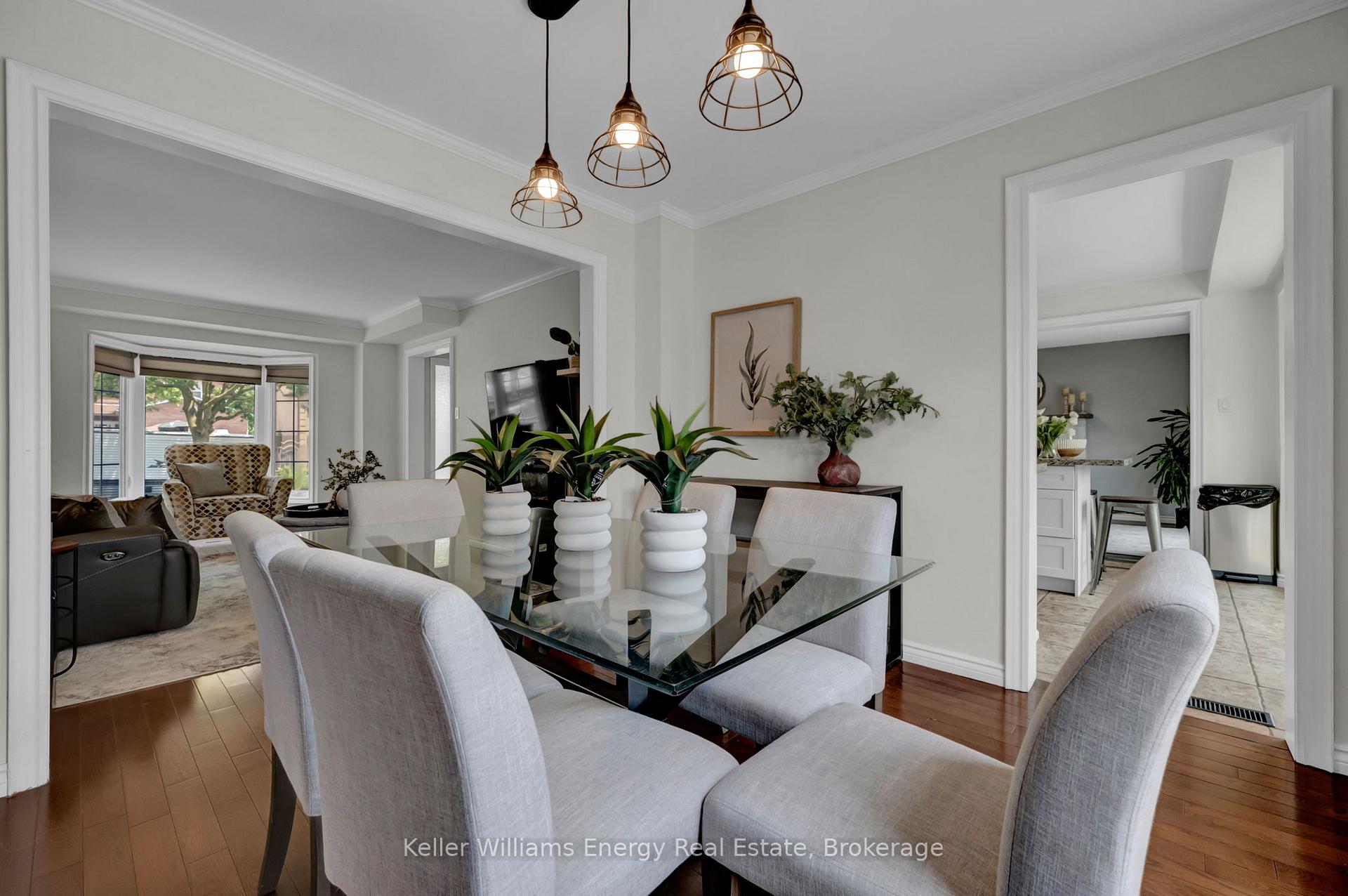 Photo 9 of 25 Fieldview Crescent, Whitby, Blue Grass Meadows — HOMEH