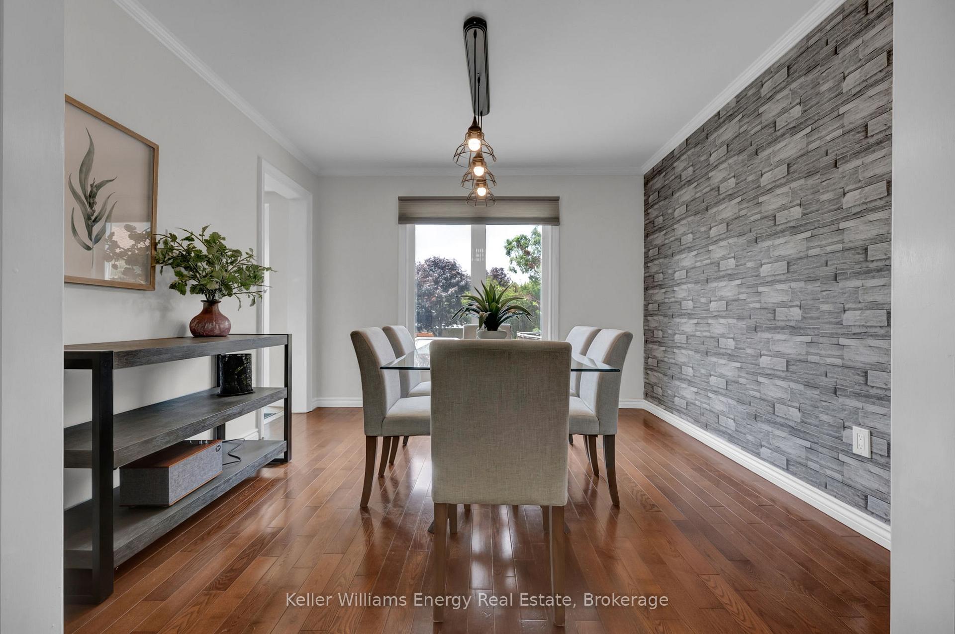 Photo 10 of 25 Fieldview Crescent, Whitby, Blue Grass Meadows — HOMEH