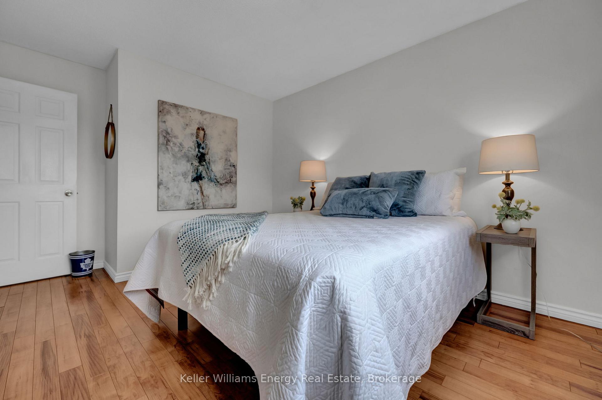 Photo 19 of 25 Fieldview Crescent, Whitby, Blue Grass Meadows — HOMEH