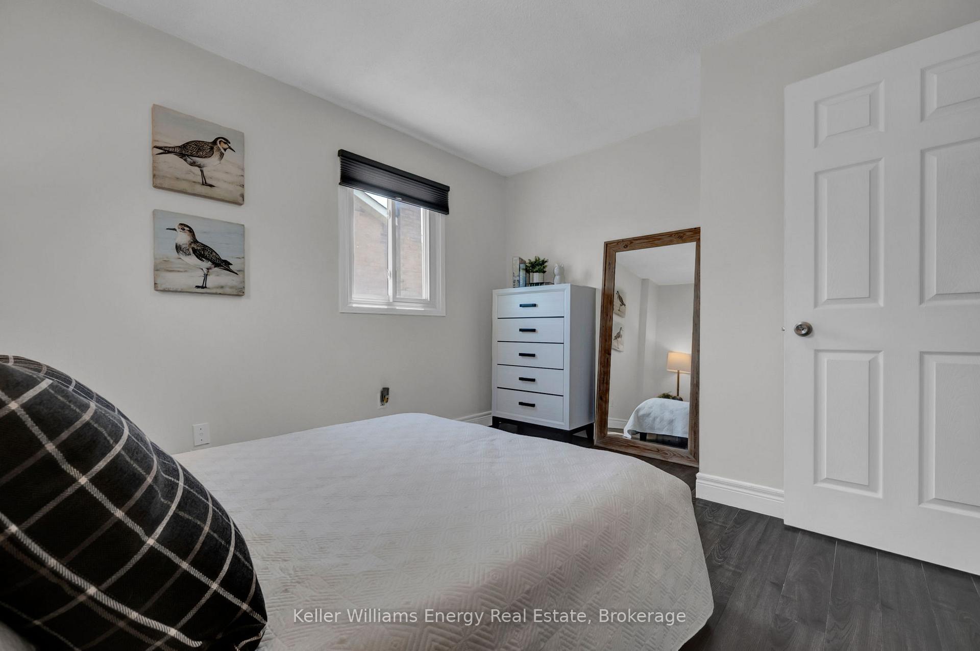 Photo 21 of 25 Fieldview Crescent, Whitby, Blue Grass Meadows — HOMEH