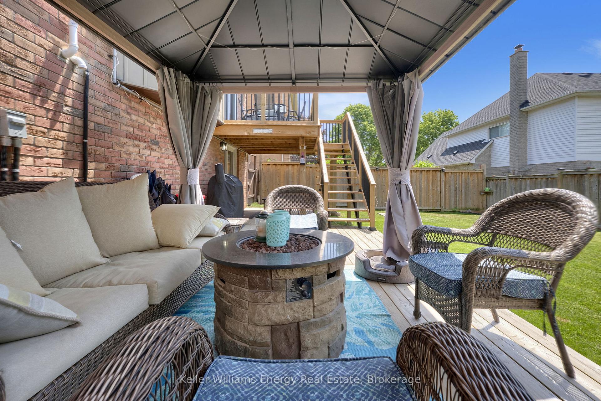 Photo 33 of 25 Fieldview Crescent, Whitby, Blue Grass Meadows — HOMEH