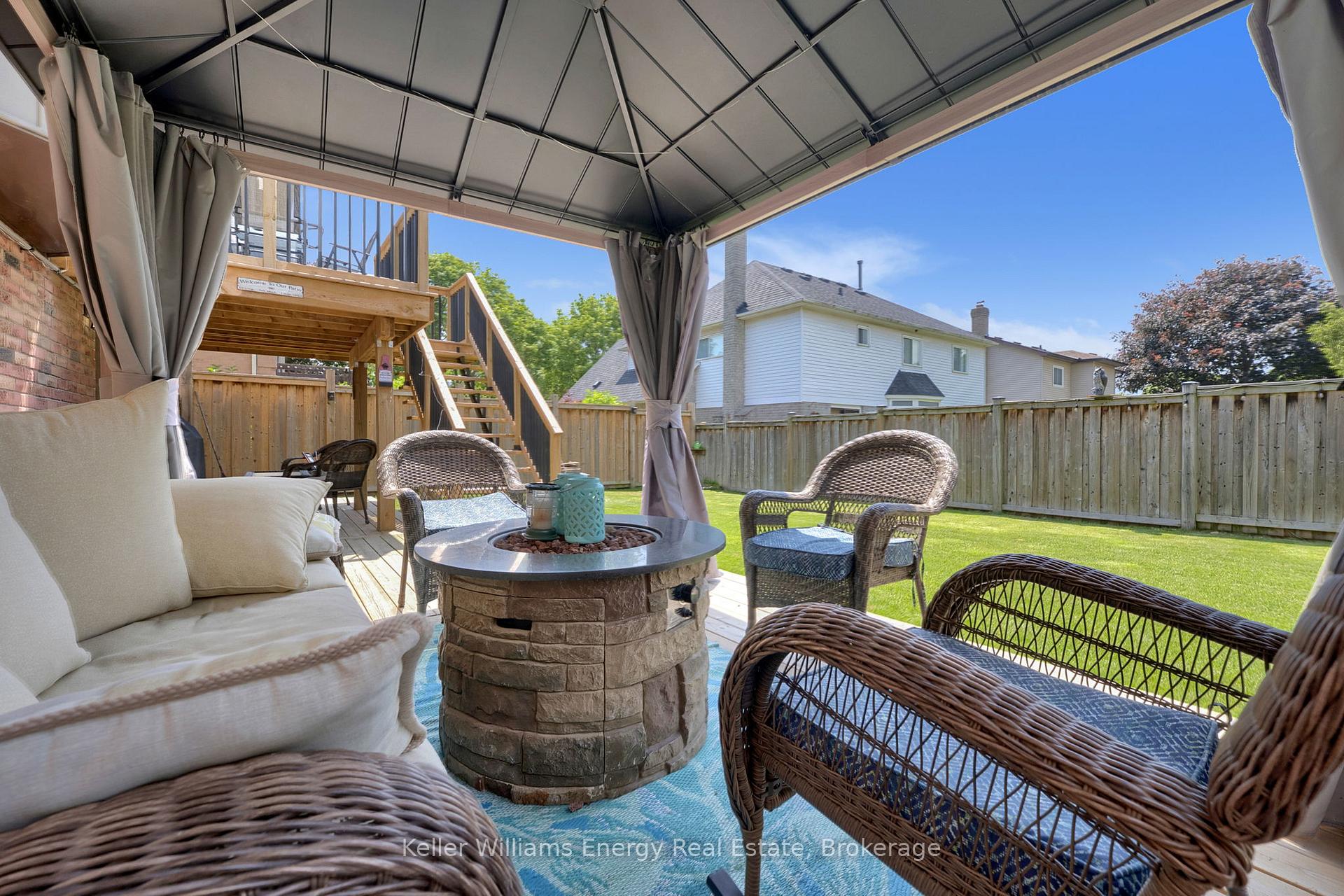 Photo 34 of 25 Fieldview Crescent, Whitby, Blue Grass Meadows — HOMEH
