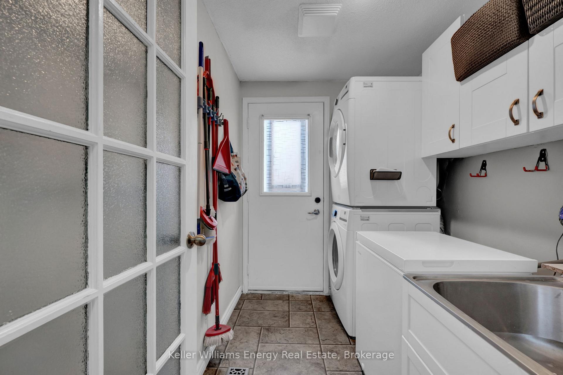 Photo 39 of 25 Fieldview Crescent, Whitby, Blue Grass Meadows — HOMEH